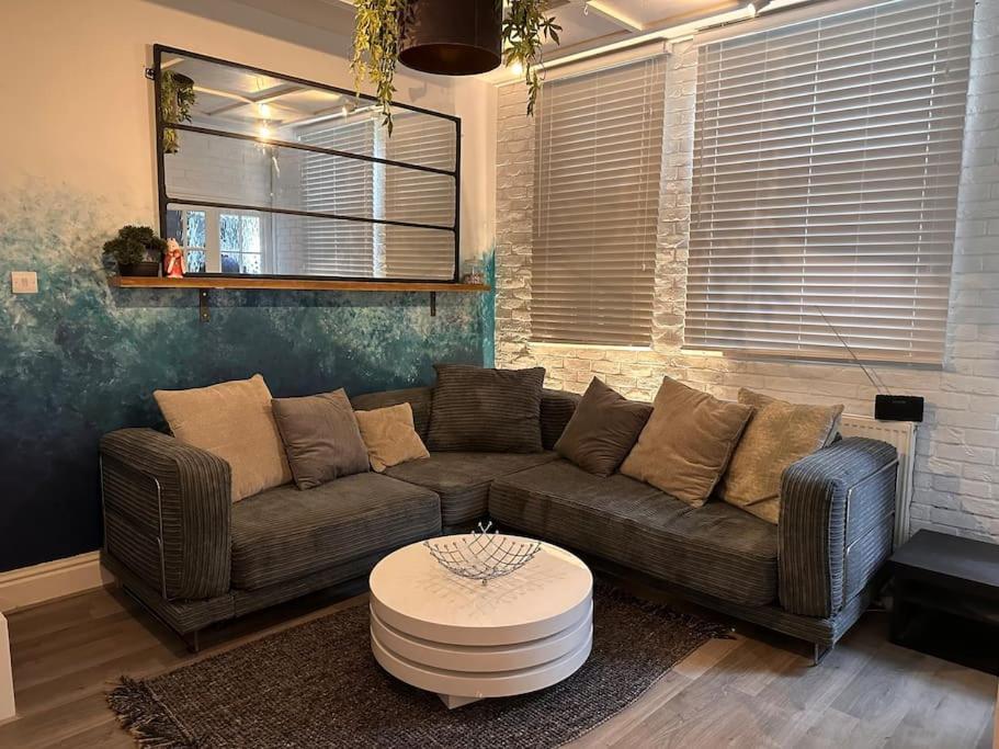 Quirky Town Centre Hideaway Villa Leamington Spa Exteriör bild